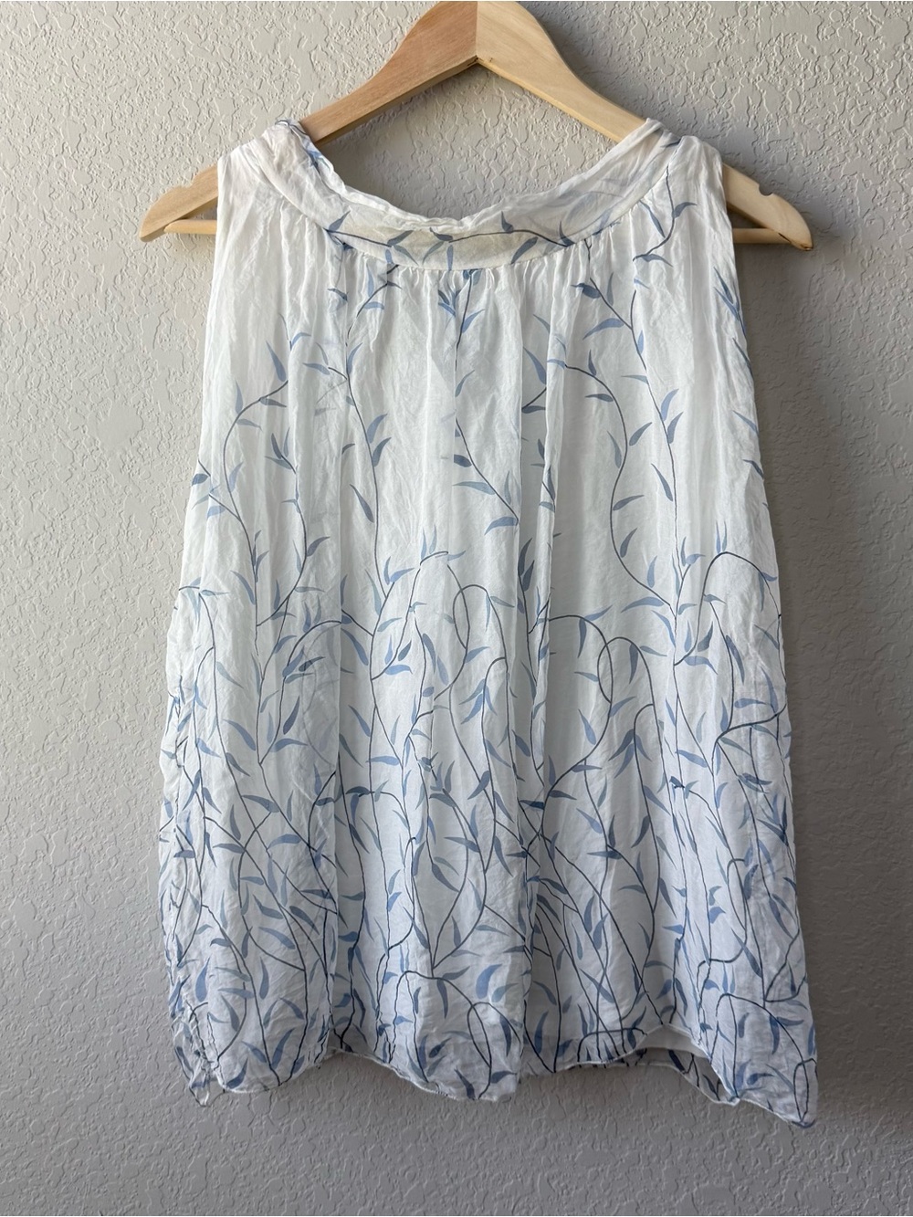 Elena Baldi Silk Sleeveless White Blouse with Light Blue Leaf Print